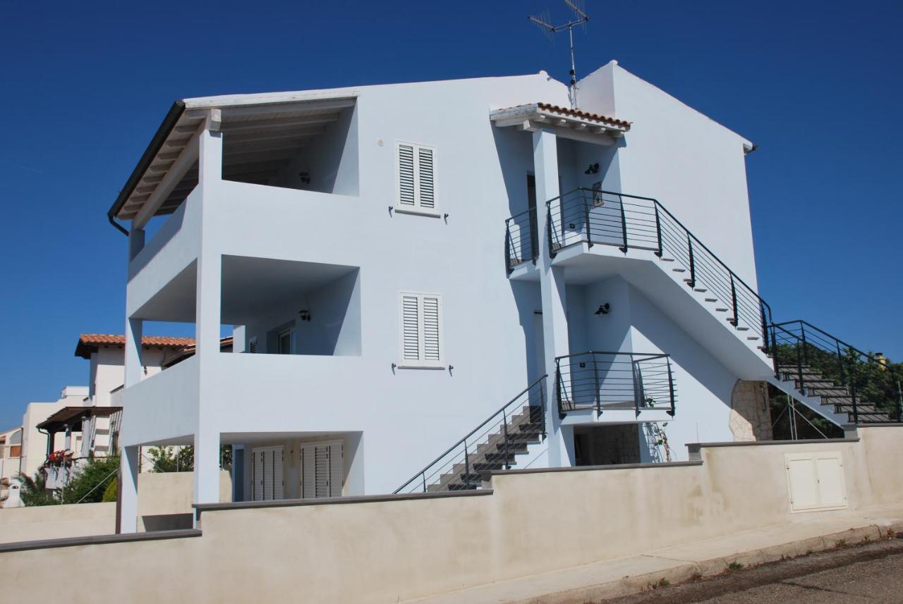 La Casa Dei Sogni Villa Portoscuso Exterior photo